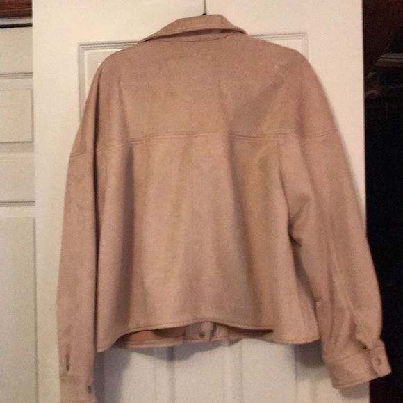 NWT Levi’s Women’s Faux Suede Modern Trucker Jacket - Picture 11 of 14